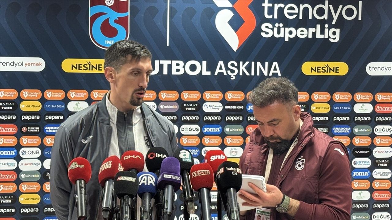 Trabzonspor'un Savunma Oyuncusu Stefan Savic Maç Sonrası Açıklamalarda Bulundu