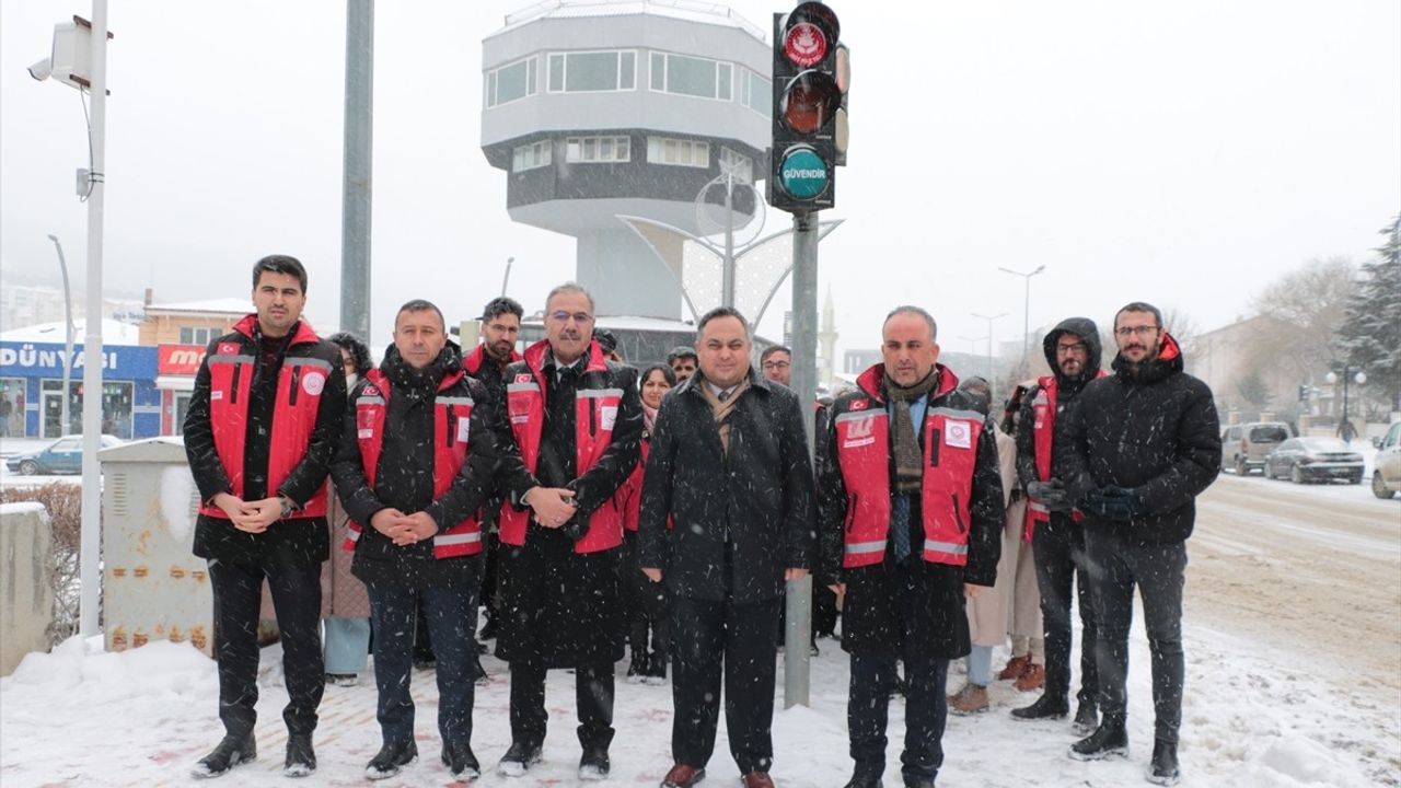 Yozgat'ta Trafik Işıkları Aile Yılı İçin Yanıp Sönüyor