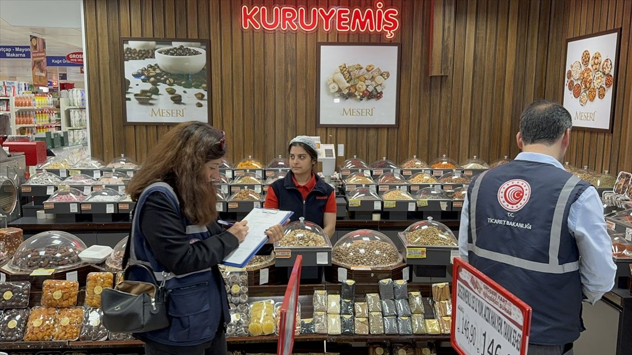 Adana'da Ramazan Bayramı Öncesi Market Denetimleri