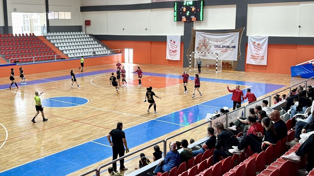 Adasokağı, Kırşehir Belediyespor'u Deplasmana Rağmen Yendi