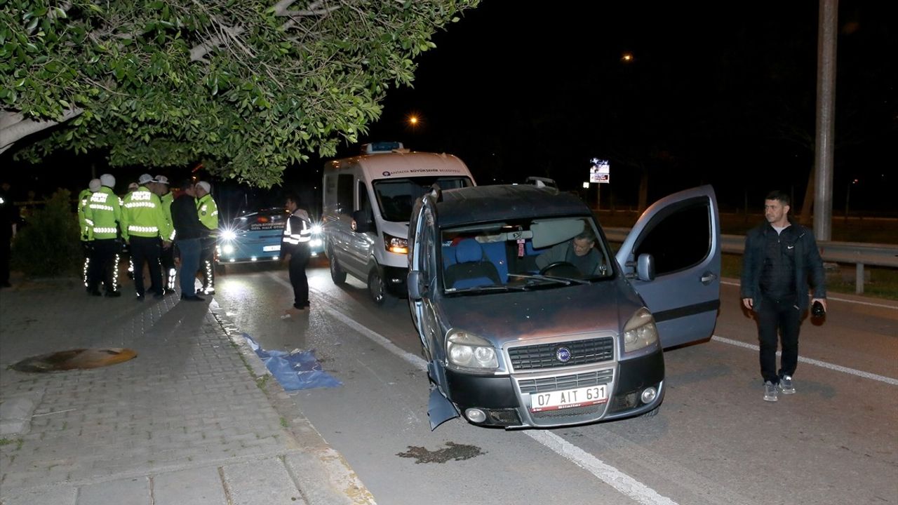 Antalya'da Trafik Kazası: 1 Kişi Hayatını Kaybetti