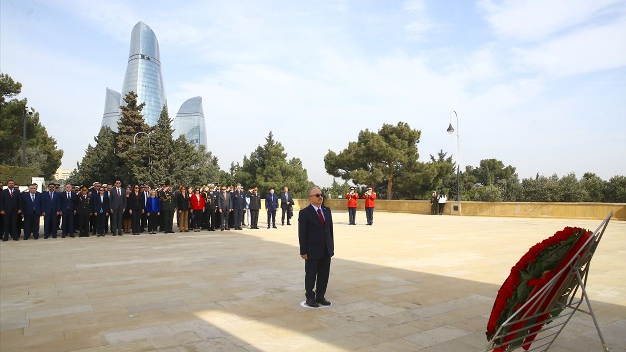 Azerbaycan'da Çanakkale Deniz Zaferi'nin 110. Yılı Kutlandı