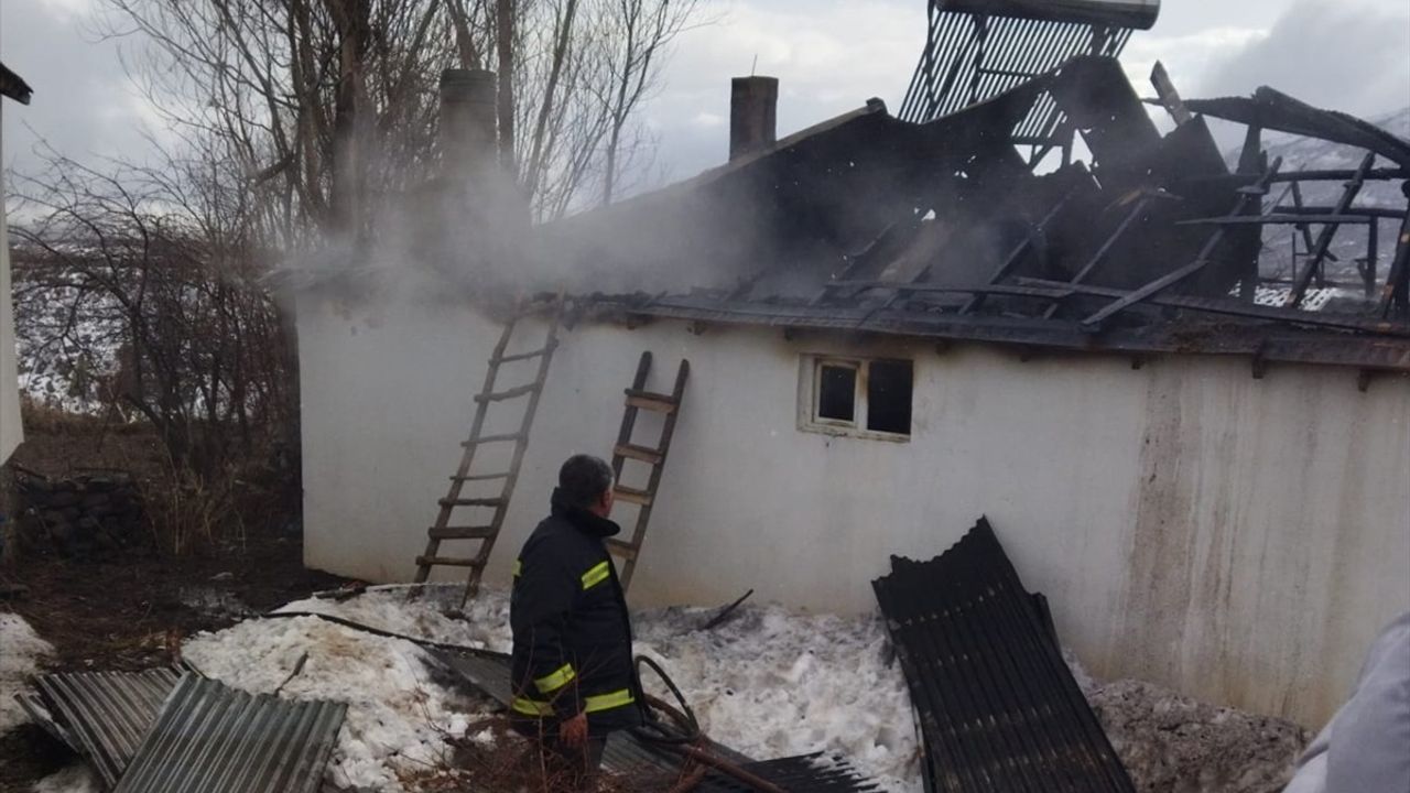 Bingöl'de Yangın: 1 Kişi Yaralandı