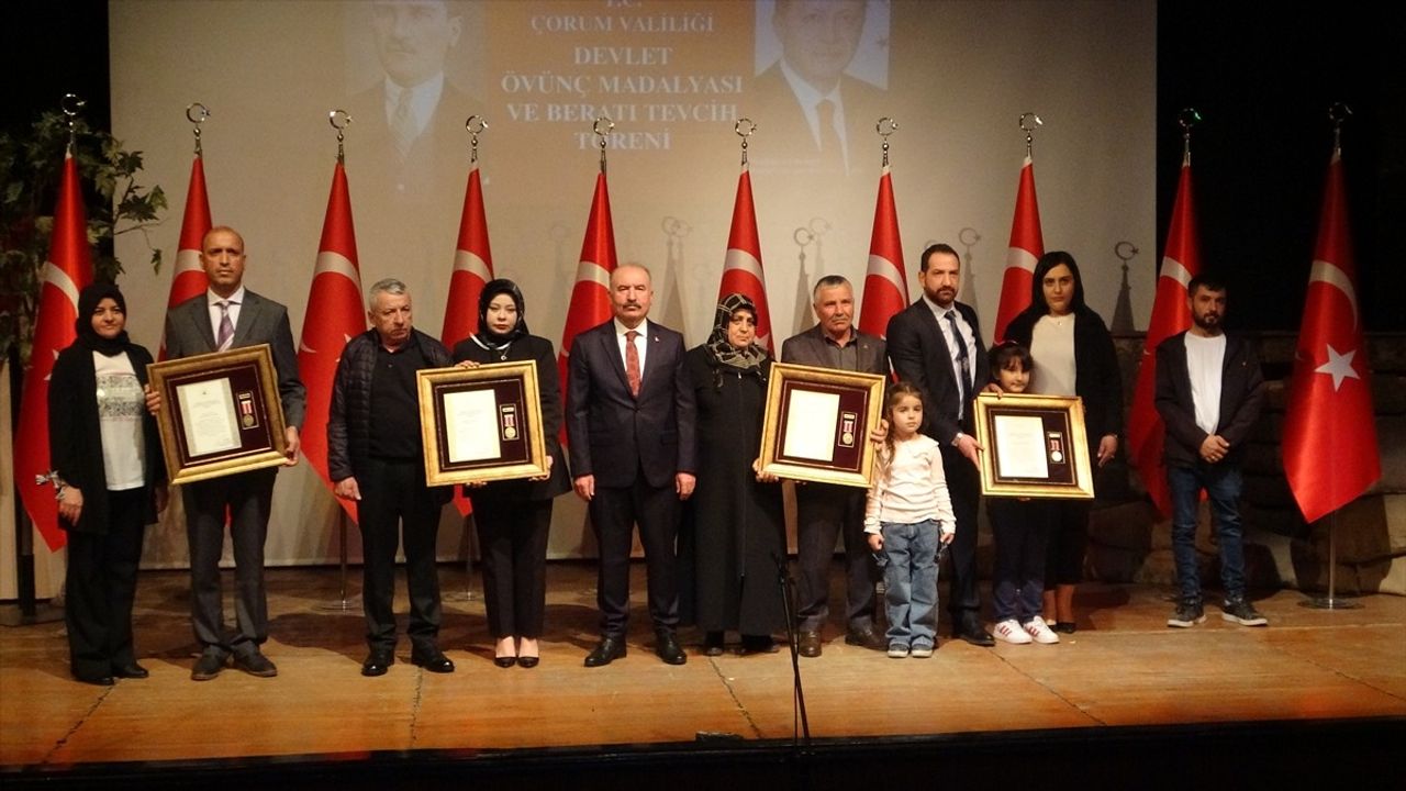 Çorum'da Şehit Yakınları ve Gazilere Devlet Övünç Madalyası Taktimi