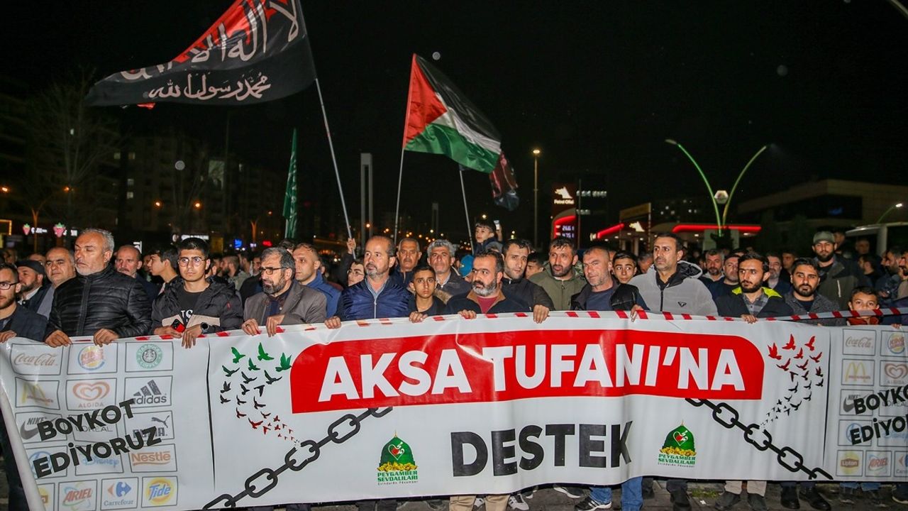 Diyarbakır'da Gazze Protestosu