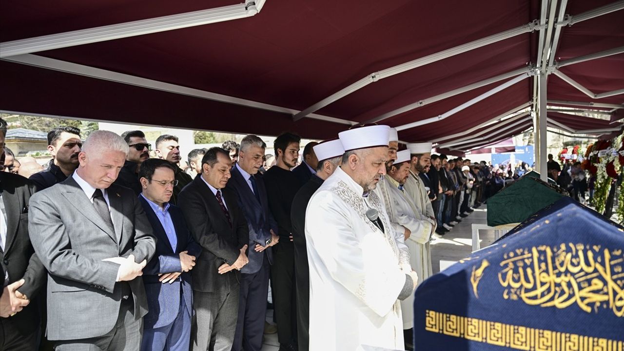 İstanbul Emniyet Müdürü Selami Yıldız'ın Kayınpederi Osman Kutlu Son Yolculuğuna Uğurlandı