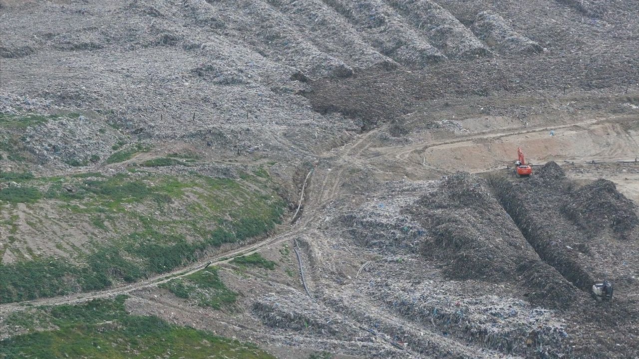 İzmir'de Çöp Depolama Tesisinin Kapatılması İçin Başvuru Yapıldı