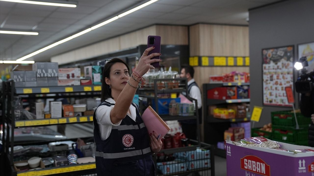 İzmir'de Ramazan Bayramı İçin Fiyat Denetimleri Devam Ediyor