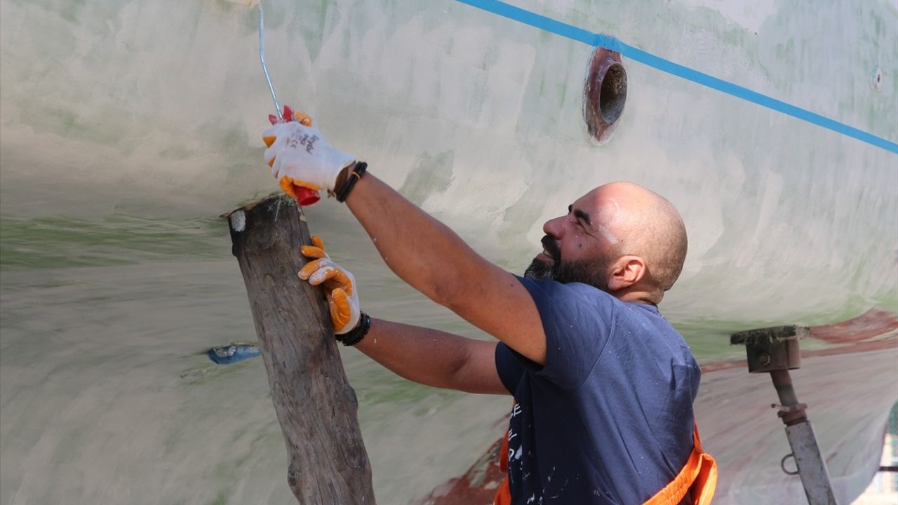 Kaş'ta Yaz Sezonu İçin Teknik Hazırlıklar Başladı