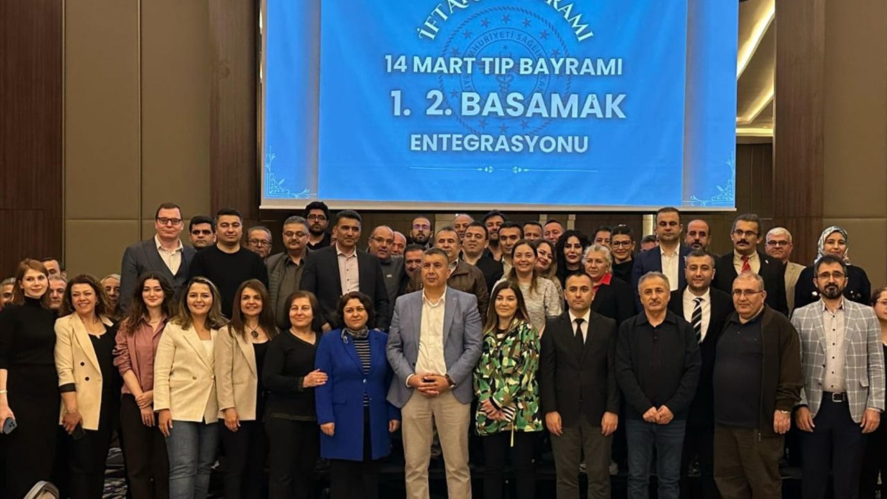 Nevşehir'de Tıp Bayramı İftarı: Hekimler Dayanışmada Buluştu