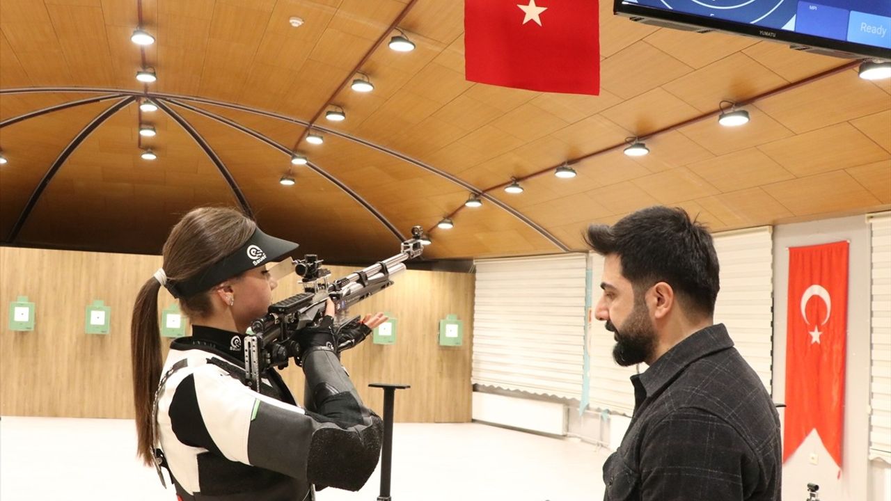 Rana Gözübüyük: Hedef Mısır'da Türkiye'yi Temsil Etmek