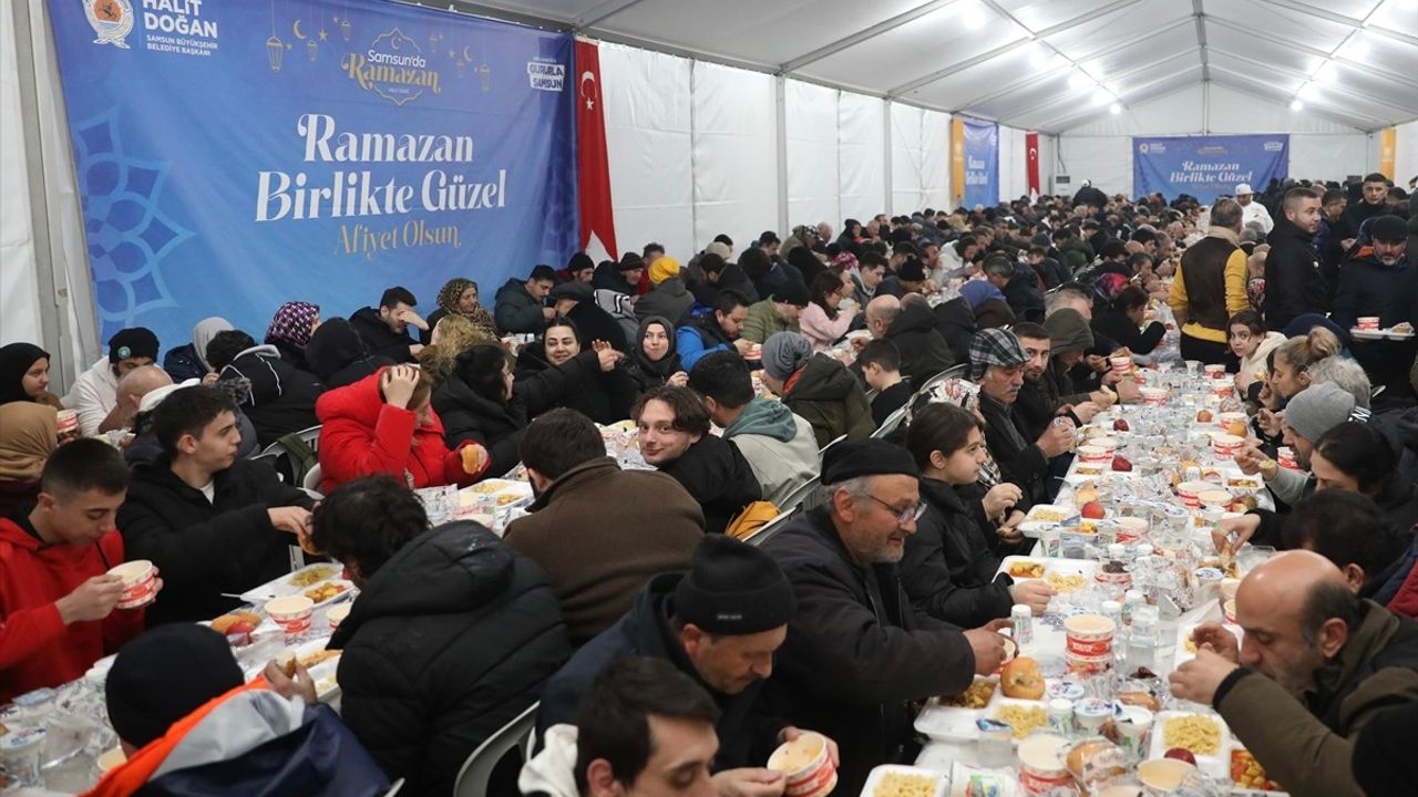 Samsun'da 15 Bin İhtiyaç Sahibine Ramazan Desteği