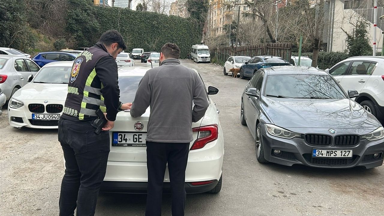 Sarıyer'de Makas Atan Sürücüye Cezaya Doymadı