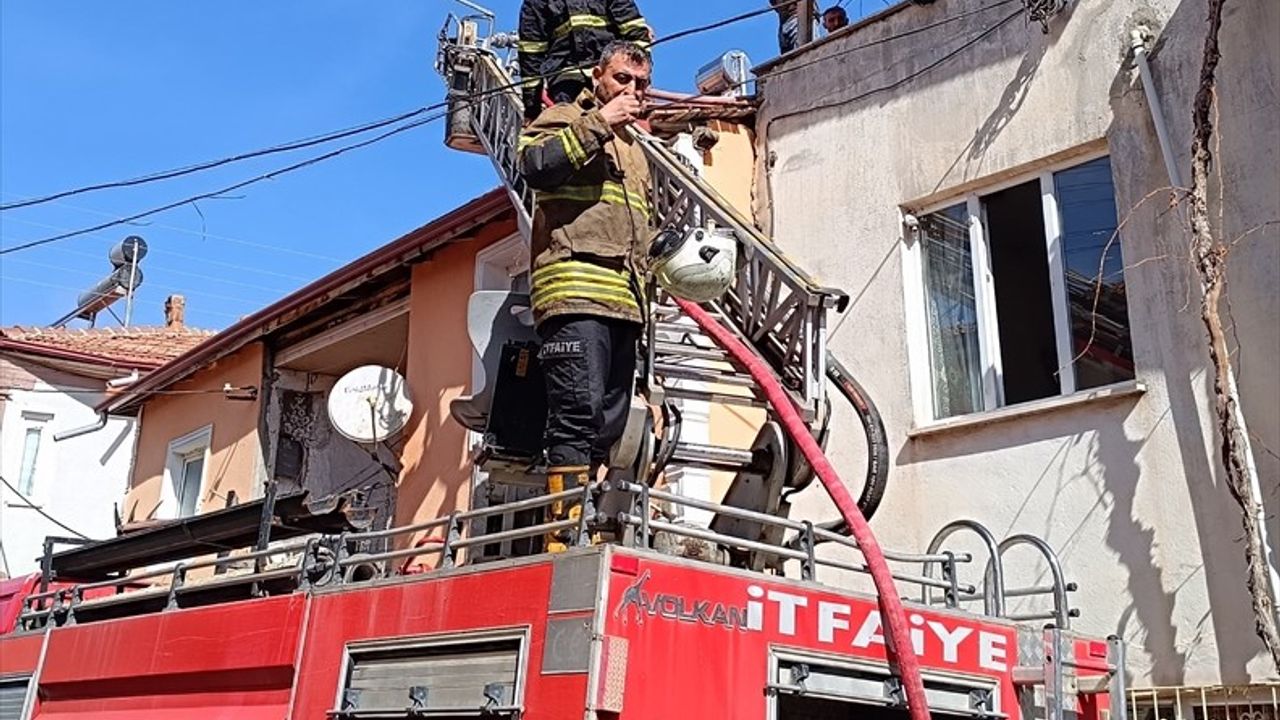 Tokat'ta Yangın: 3 Evde Hasar Meydana Geldi