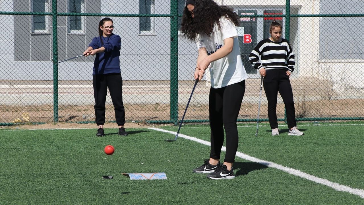 Yozgat'ta Kadınlar Golf Sporu ile Buluştu