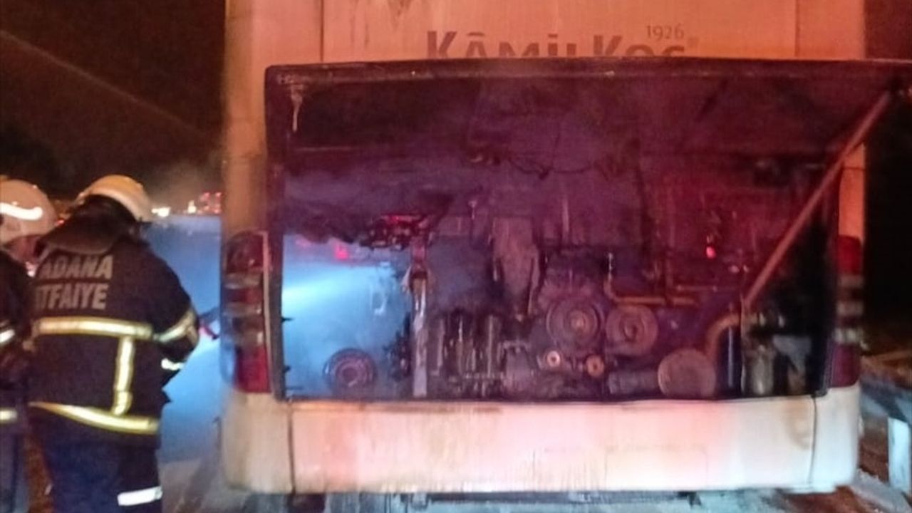 Adana'da Yolcu Otobüsünde Yangın