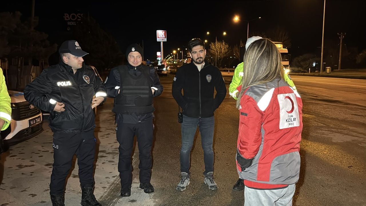 Bolu'da Polis Memurlarına Çorba İkramı