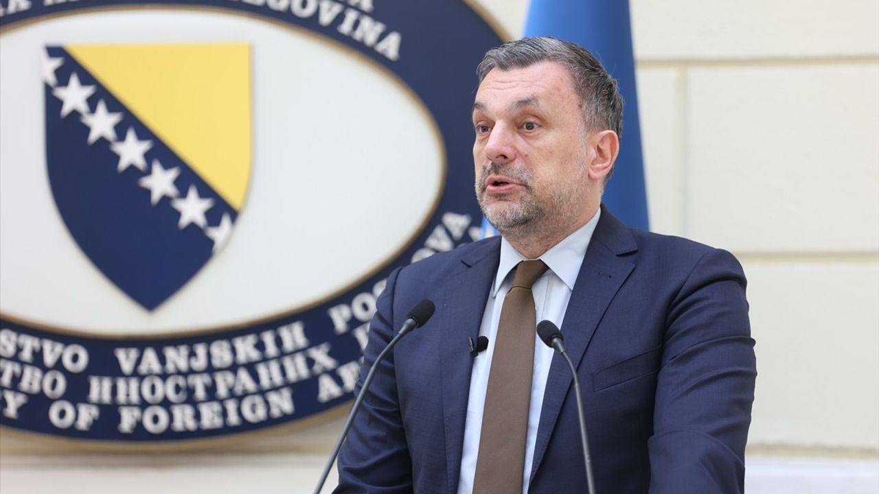 Bosna Hersek'te Siyasi Gerginlik: EUFOR'dan Dodik'in Yakalanması Talebi