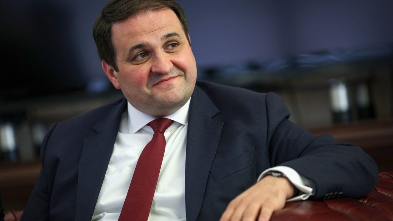 CHP Genel Başkanı Özgür Özel, Almanya Eyalet Bakanı Nathanael Liminski ile Görüştü