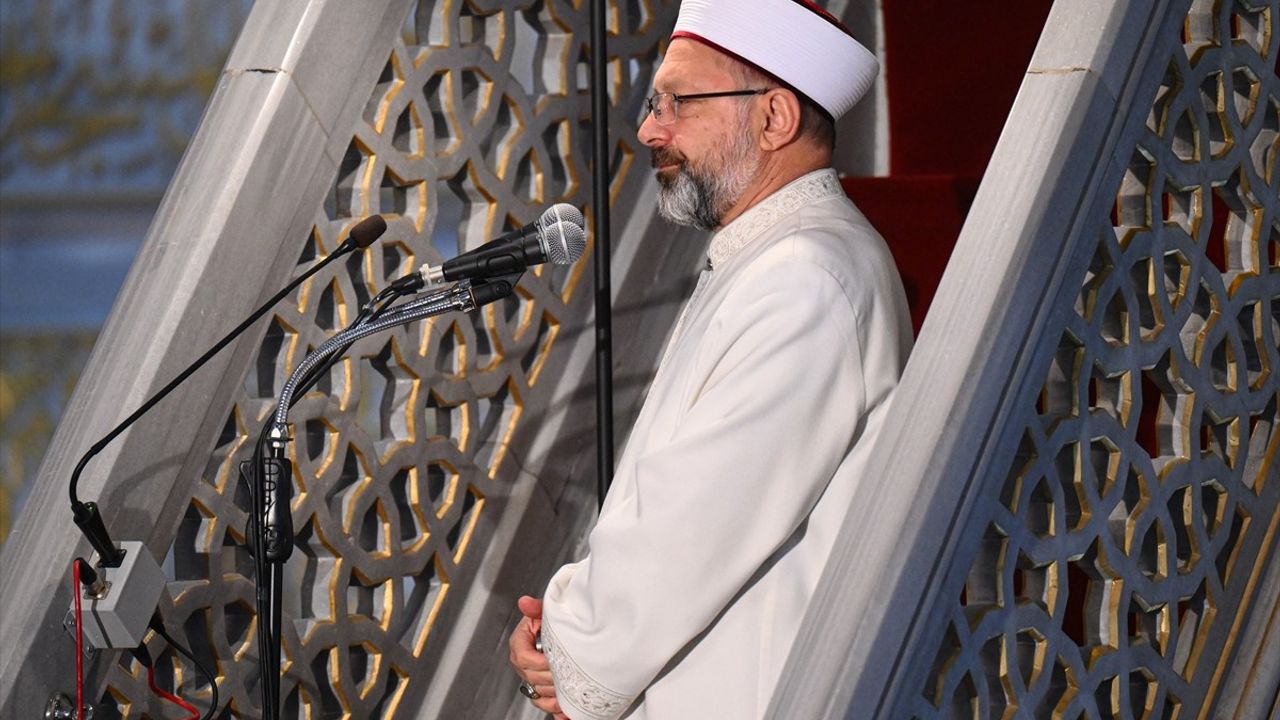 Diyanet İşleri Başkanı Ali Erbaş'tan Gazze Üzerine Çarpıcı Hutbe