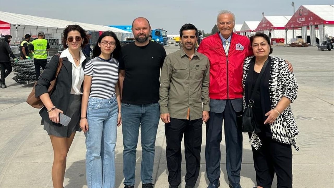 Ediz Hun, TEKNOFEST'i Ziyaret Etti