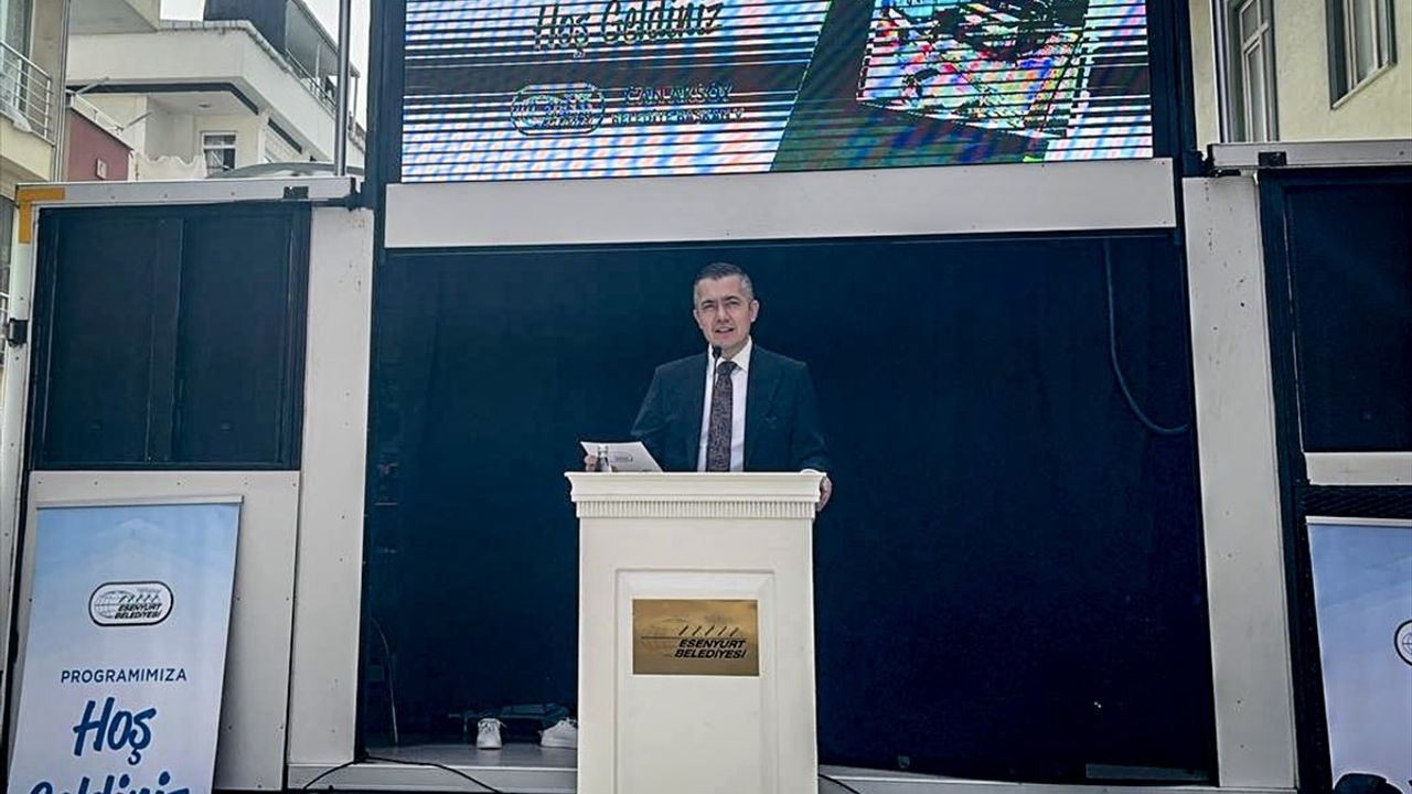 Esenyurt'ta Yeni Otopark ve Nefes Bahçesi Açıldı