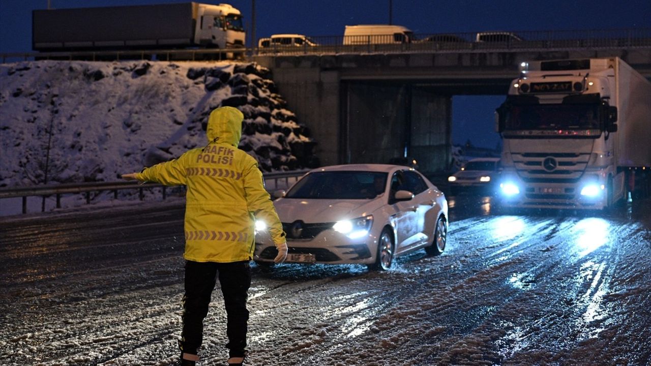 Kayseri-Kahramanmaraş Kara Yolunda Ulaşım Kesildi