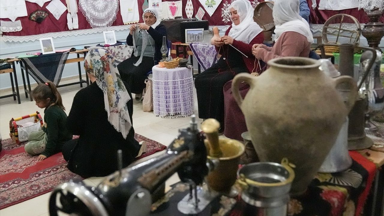 Nostaljik Sınıf Projesi: Geçmişi Yaşamak