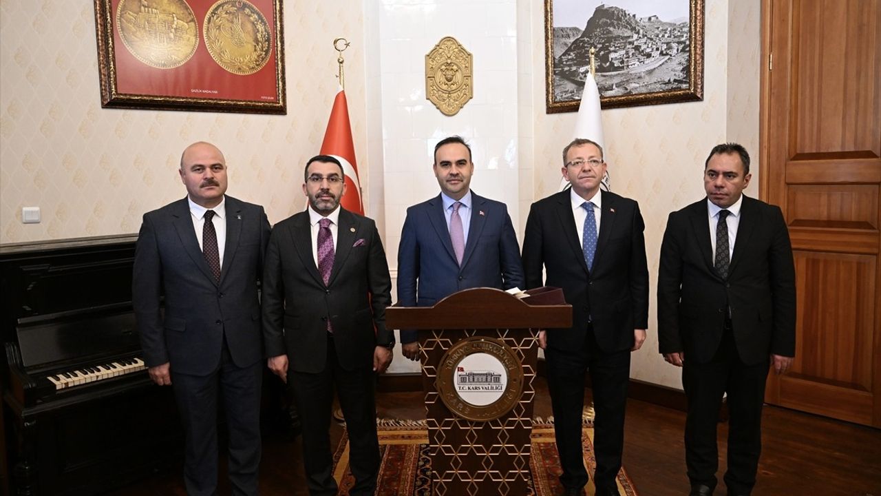 Sanayi ve Teknoloji Bakanı Kacır, Kars'ta Ziyaretlerde Bulundu