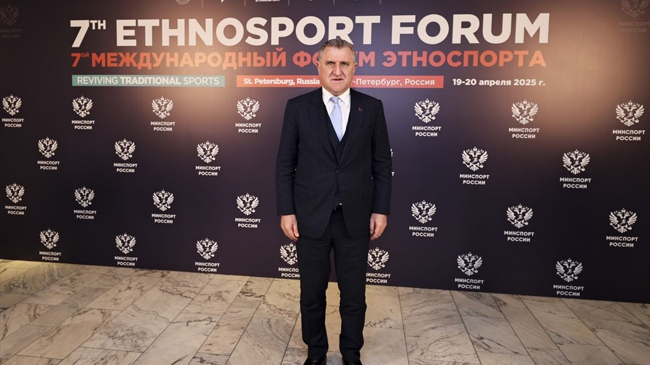 St. Petersburg'daki 7. Etnospor Forumu'nda Geleneksel Sporların Önemi Vurgulandı