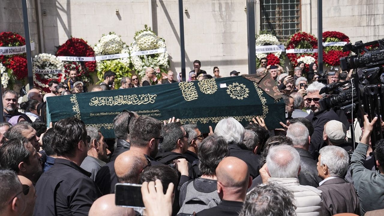 Tarkan'ın Annesi Neşe Tevetoğlu Son Yolculuğuna Uğurlandı