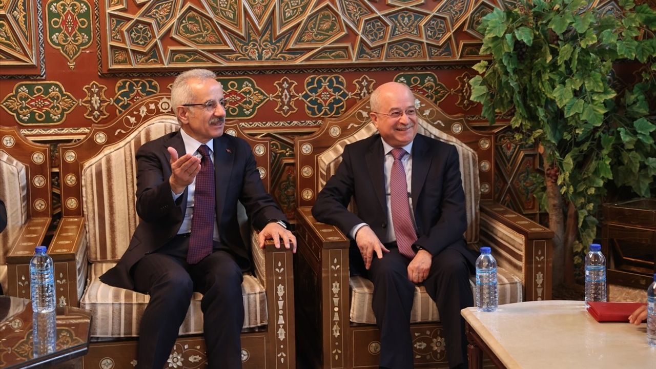Ulaştırma ve Altyapı Bakanı Uraloğlu'nun Şam Ziyareti Sonuçlandı