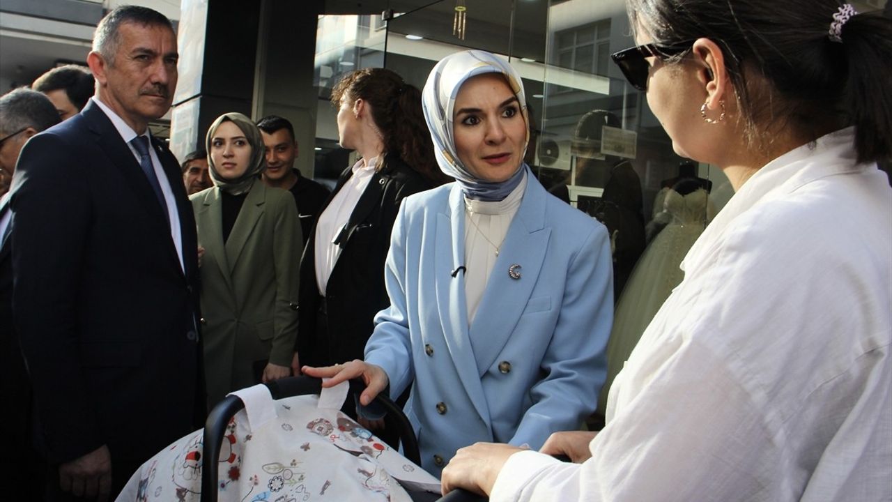 Aile ve Sosyal Hizmetler Bakanı Göktaş Sinop'ta Ziyaretlerde Bulundu