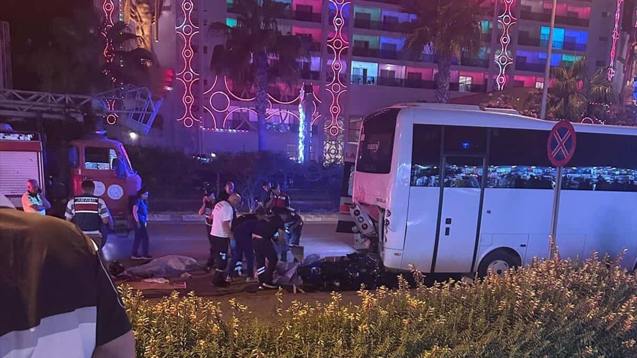 Alanya'da Motosiklet Kazası: İki Kişi Hayatını Kaybetti