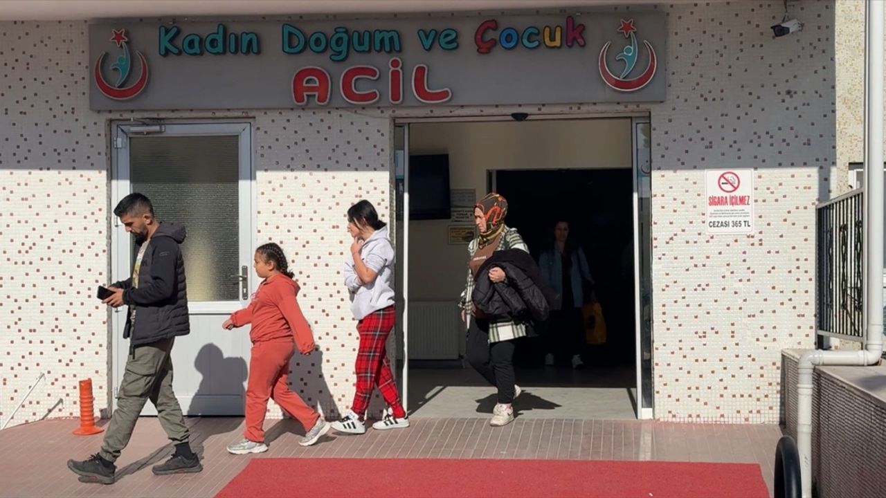 Bartın'da Gıda Zehirlenmesi Şüphesi: 17 Öğrenci Hastaneye Kaldırıldı