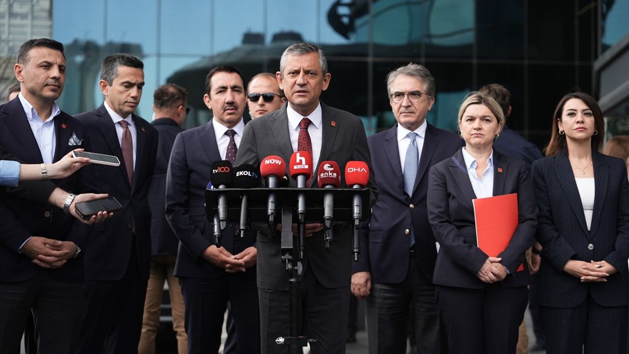 CHP Genel Başkanı Özgür Özel, TİSK'i Ziyaret Etti