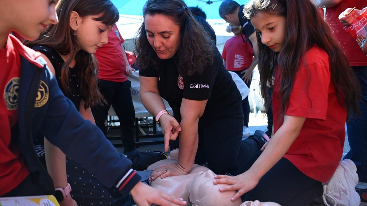 Edirne'de Öğrencilere Sağlıklı Yaşam Eğitimi Verildi