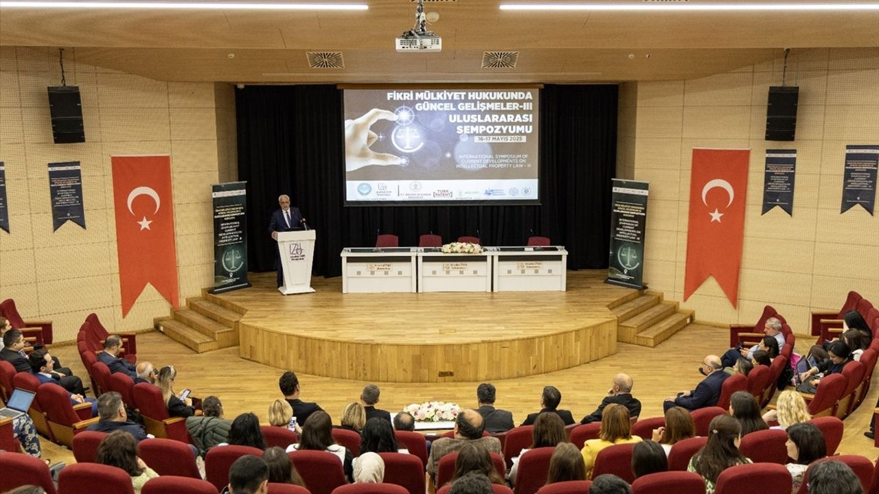 Fikri Mülkiyet Hukuku Sempozyumu İZÜ'de Tartışıldı