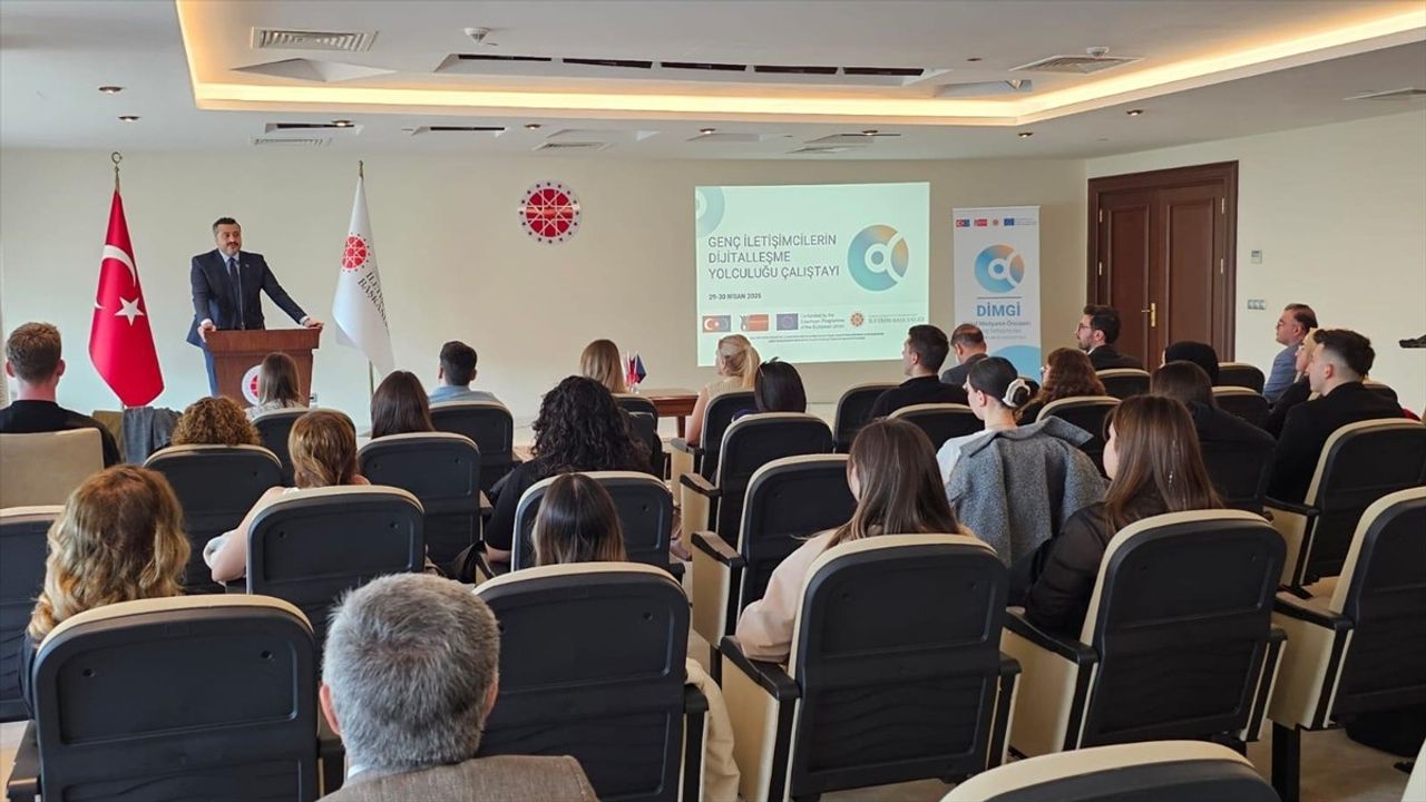 Genç İletişimciler Dijitalleşme Çalıştayında Buluştu