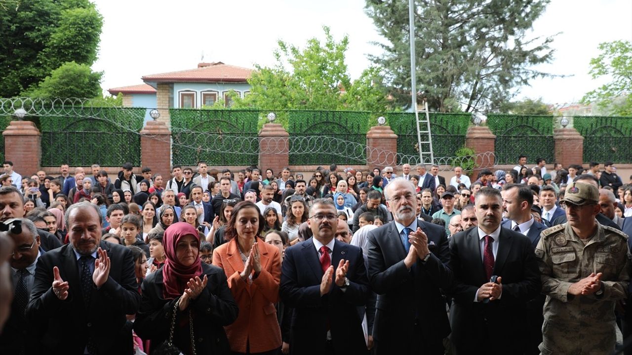Iğdır'da 2. Kitap Fuarı Törenle Açıldı