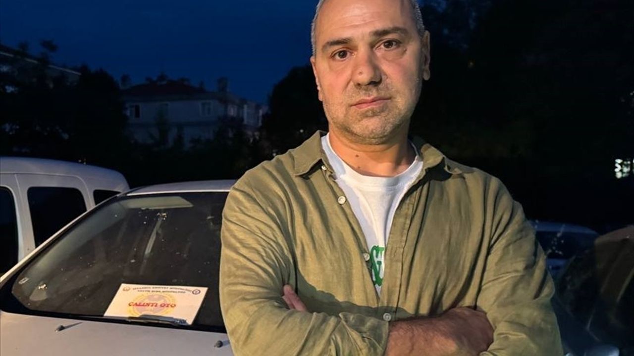 İstanbul'da Dolandırıcılık Operasyonu: "Change" Araçlarla Şüpheli 9 Kişi Yakalandı