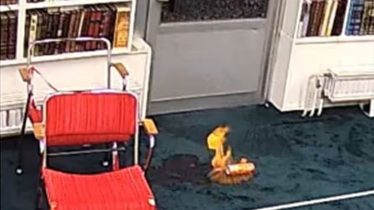 İsveç'te Cami Kundaklayan Zanlı Tutuklandı