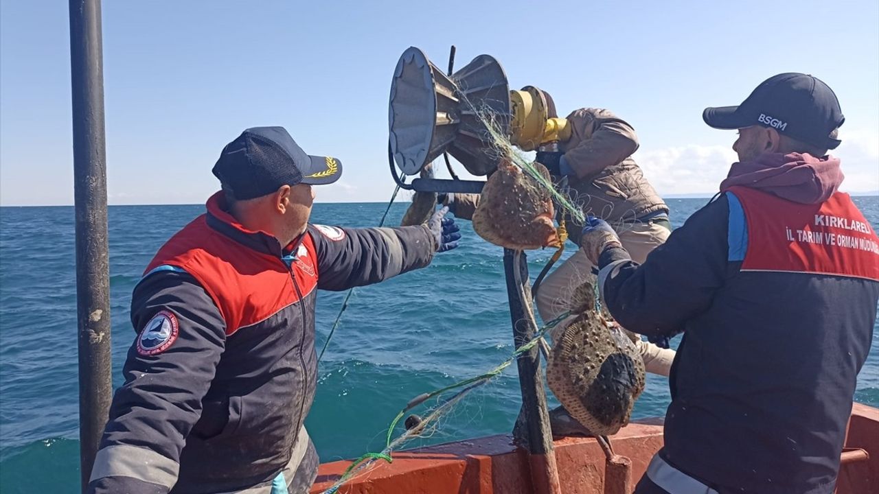 Karadeniz'de Kaçak Ağlar Toplandı