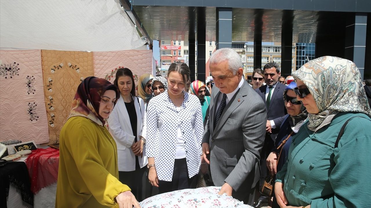 Muş'ta Hayat Boyu Öğrenme Haftası Etkinliği Gerçekleşti