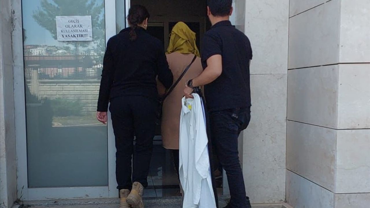 Siirt'te Hırsızlık Olayı Güvenlik Kamerasında Kaydedildi