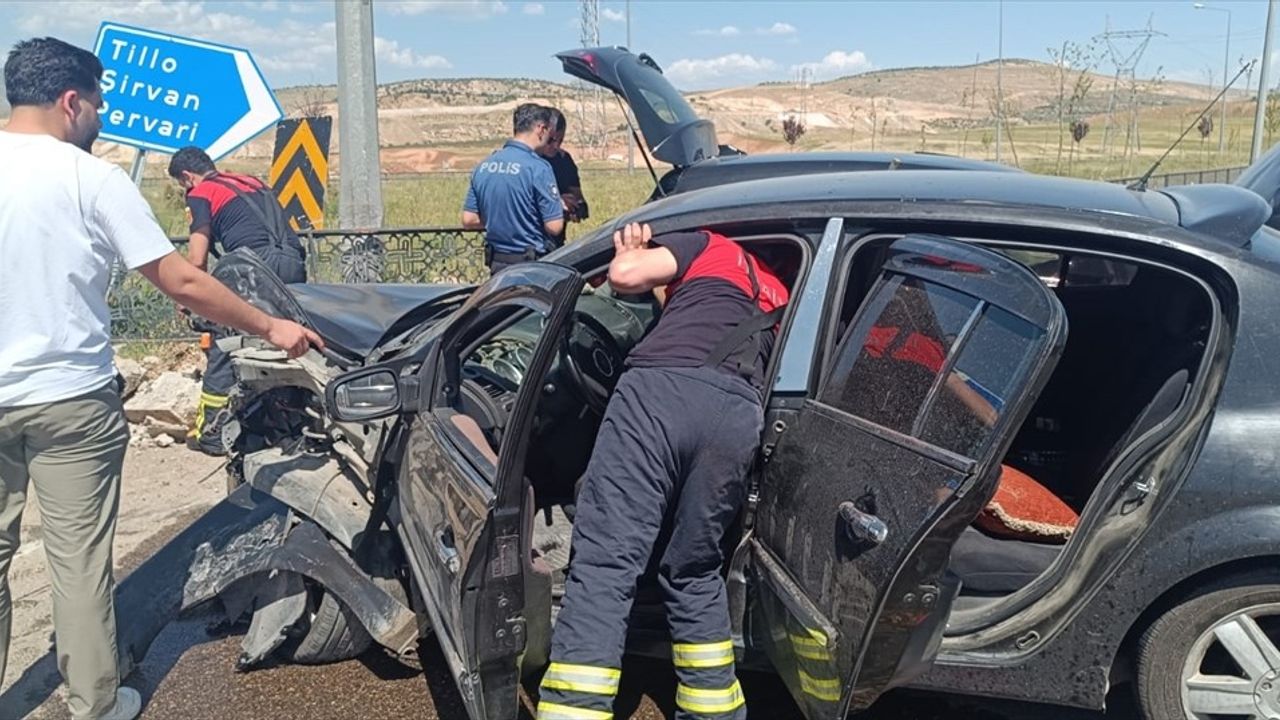 Siirt'te Trafik Kazası: 4 Yaralı