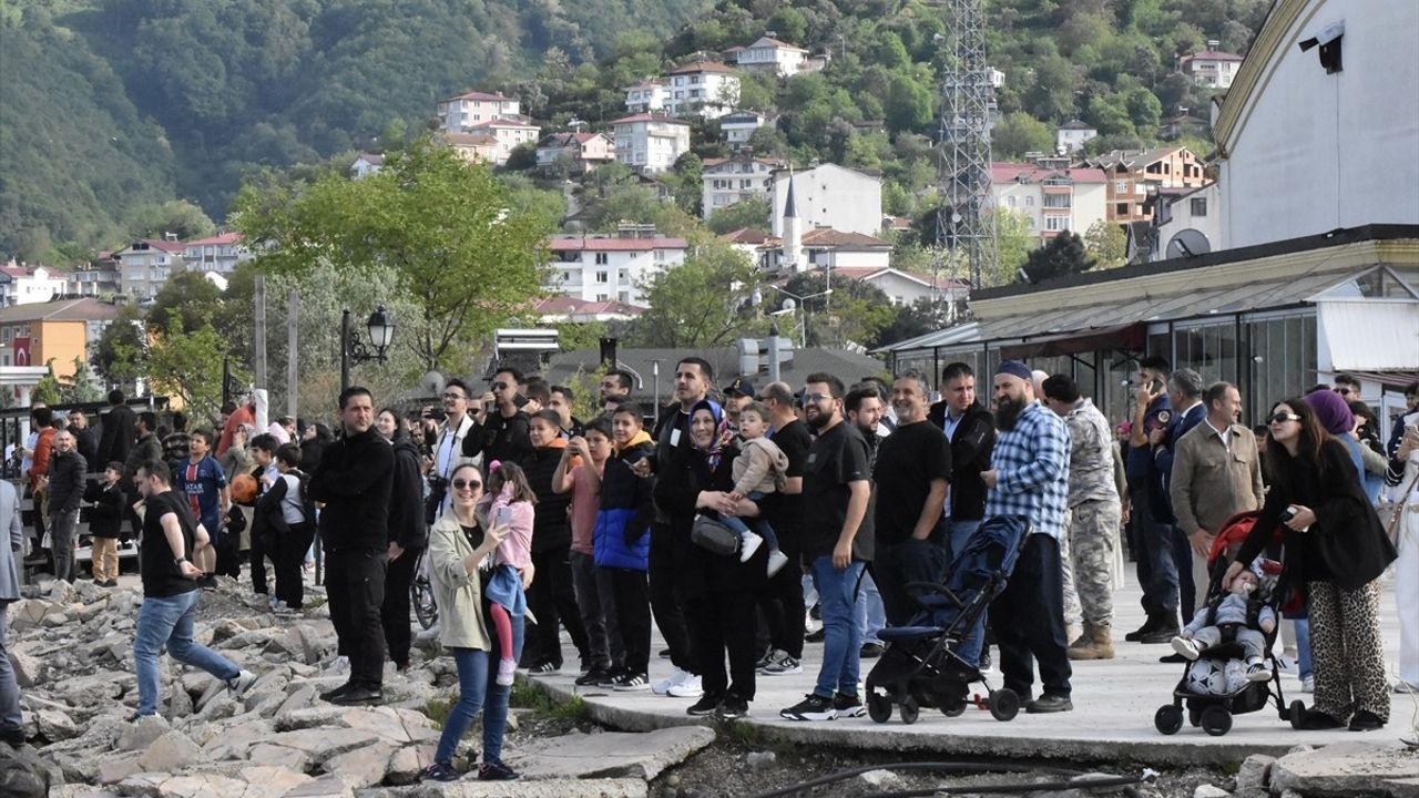 SOLOTÜRK'ün Ordu'daki Prova Uçuşu
