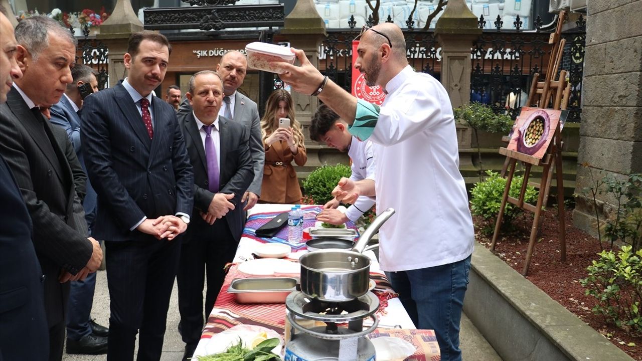 Trabzon Yöresel Lezzetleri Türk Mutfağı Haftası'nda Tanıtıldı