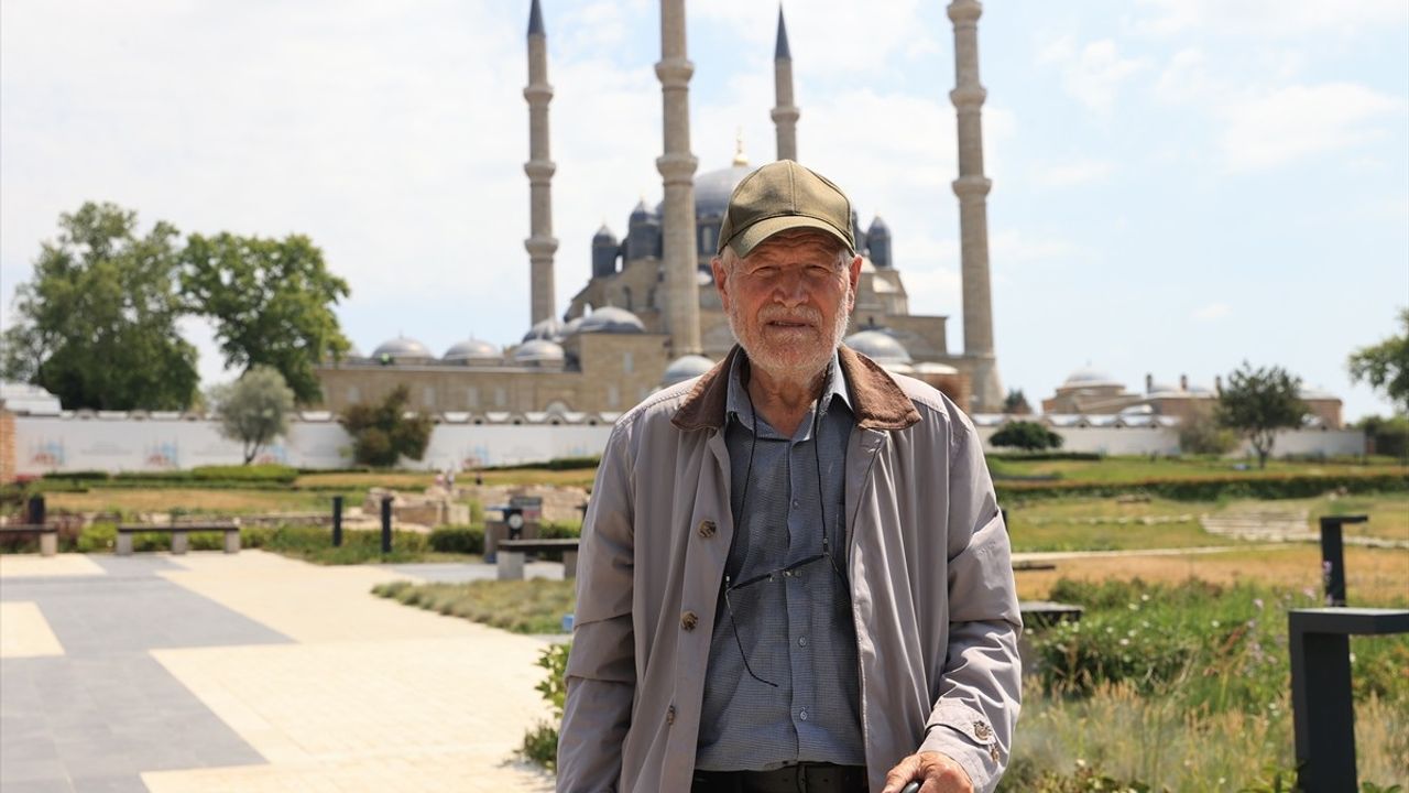 81 Yaşındaki Şevki Kılıç, YKS'ye 8. Kez Girecek