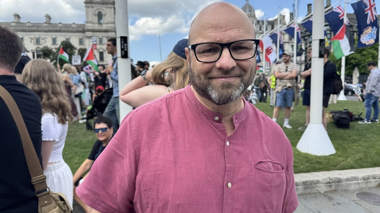 Andrew Feinstein'den Orta Doğu'nun Geleceği Hakkında Çarpıcı Açıklamalar